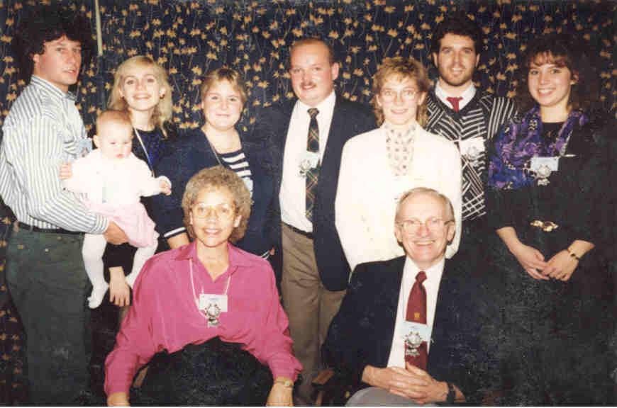 Bruz Family.jpg (43748 bytes)