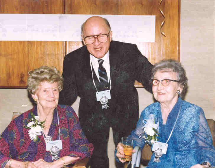 DGI.jpg (35394 bytes)