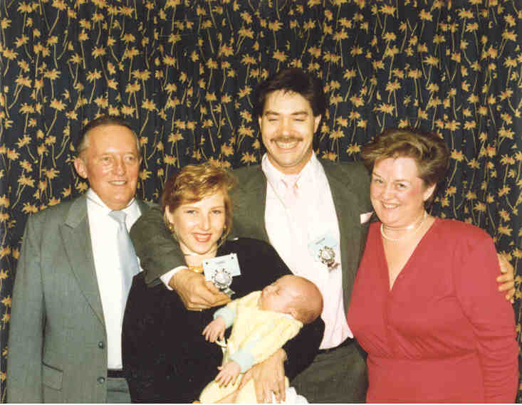 Gord Family.jpg (45934 bytes)