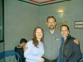 Kelly,Paul,Priscilla.jpg (39062 bytes)